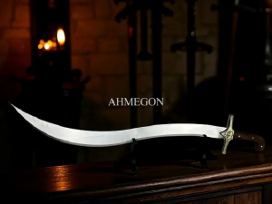 Laz Yatağanı Kılıcı – Karadeniz’in Gücünü ve Cesaretini Yansıtan Tarihî Kılıç